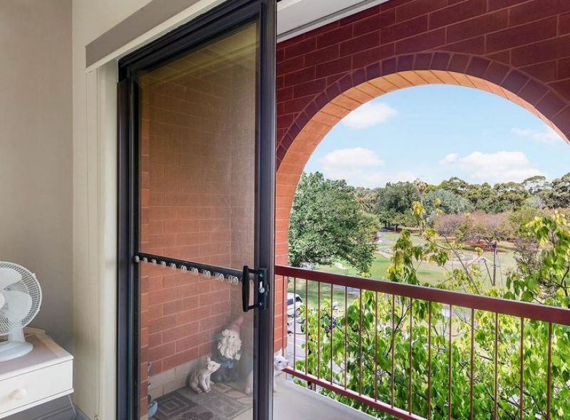 2 bedrooms Apartment / Unit / Flat in 25/274 South Tce ADELAIDE SA, 5000