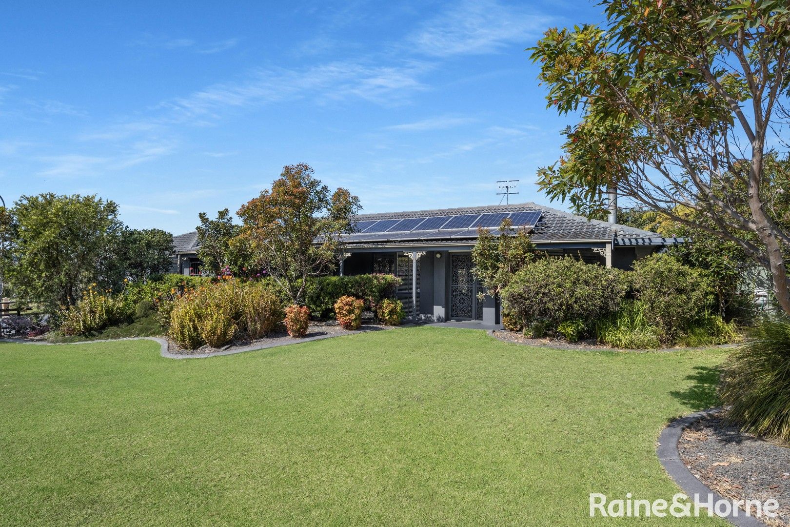 1 Wasdale Place, Bomaderry NSW 2541, Image 0