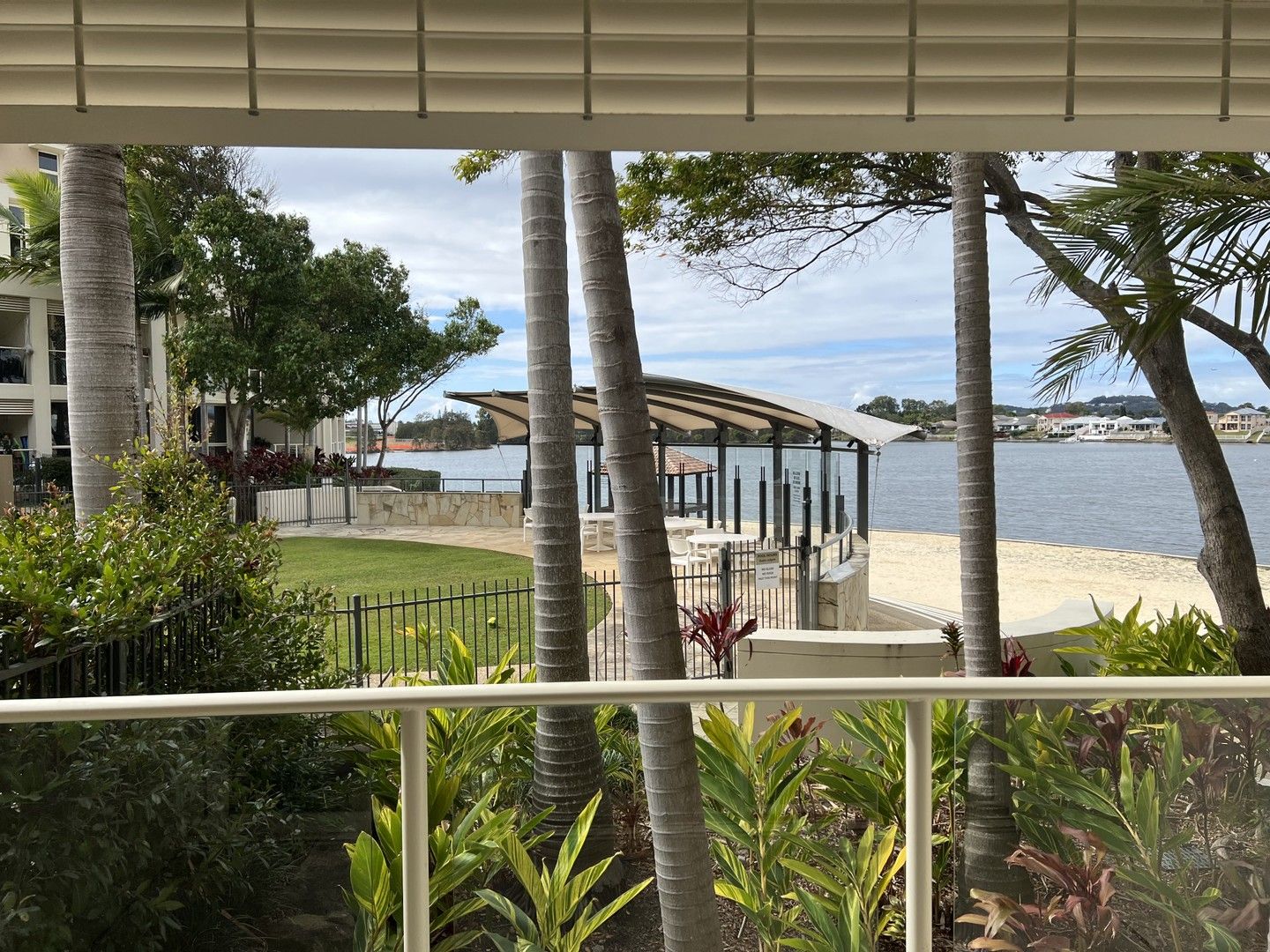 2 bedrooms Apartment / Unit / Flat in 29/251 Varsity Parade VARSITY LAKES QLD, 4227