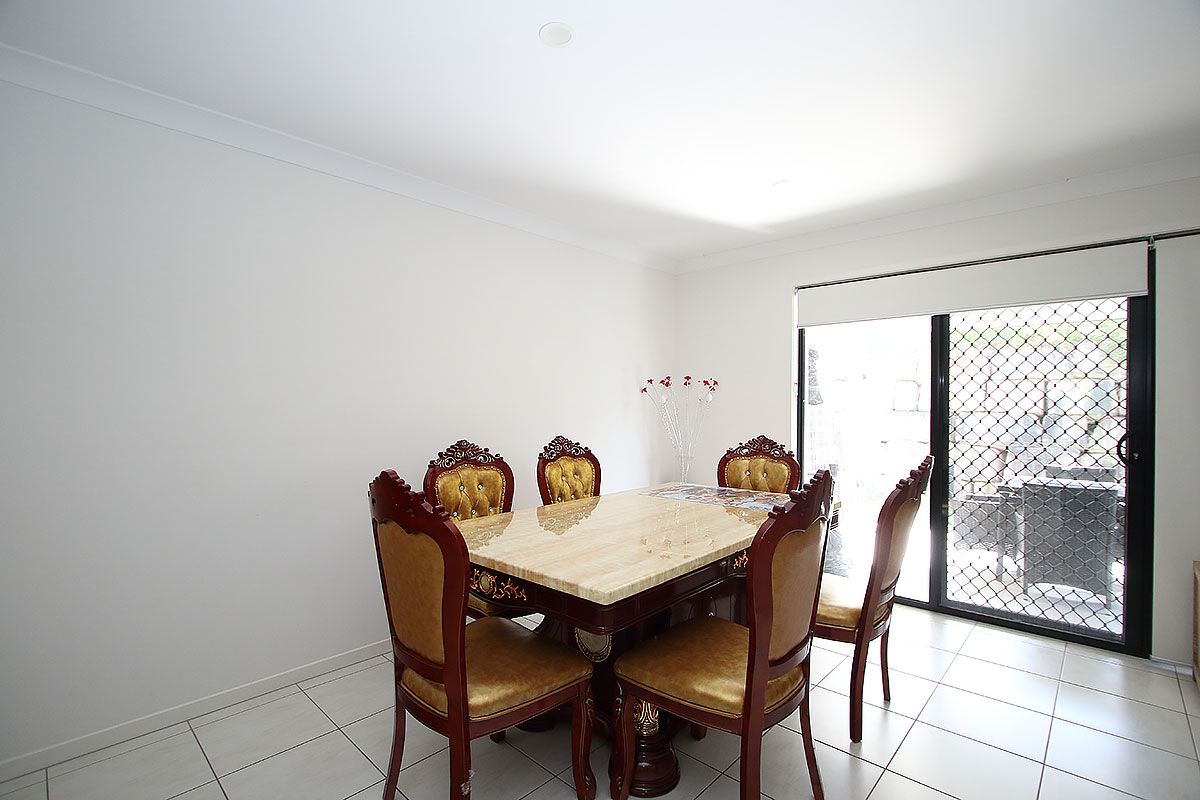 127 Benezet Drive, Augustine Heights QLD 4300, Image 2