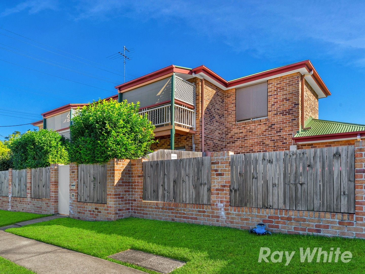 2 bedrooms Townhouse in 4/90 Richmond Road MORNINGSIDE QLD, 4170