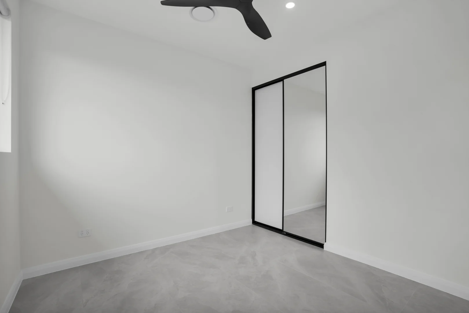 Additional image 4 of 24A Mahoney Drive, Campbelltown NSW 2560