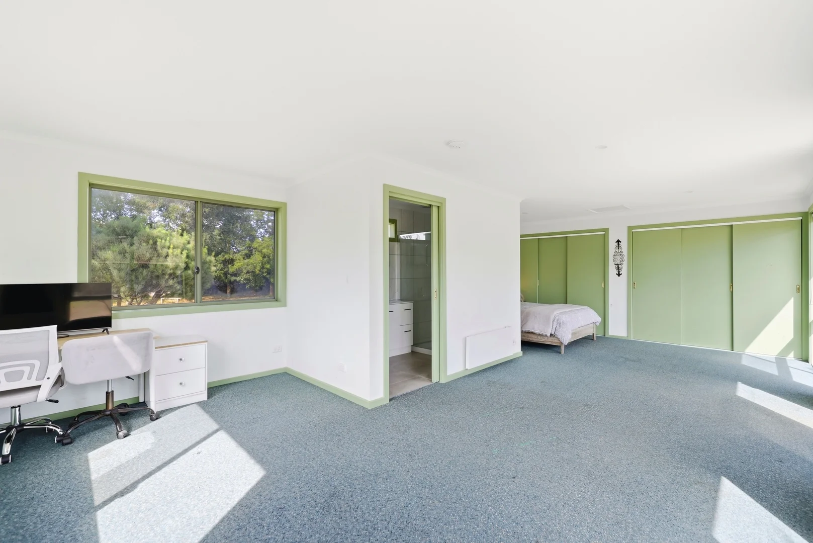 Additional image 31 of 3 Whelans Place, Romsey VIC 3434