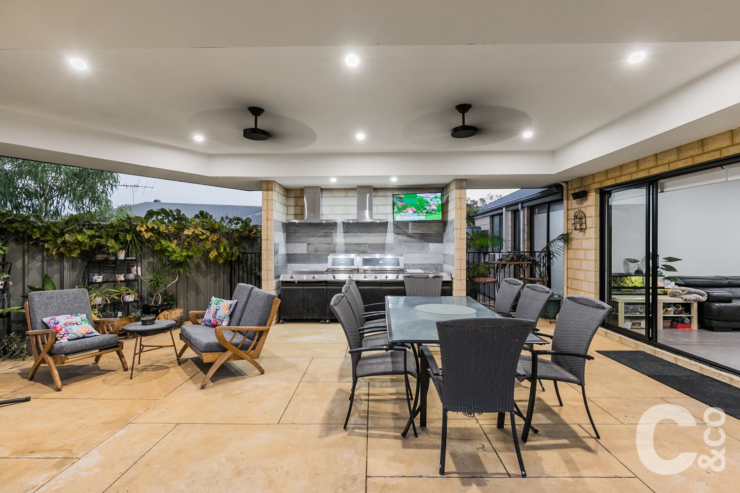 6 Berrow Place, Leda WA 6170, Image 2