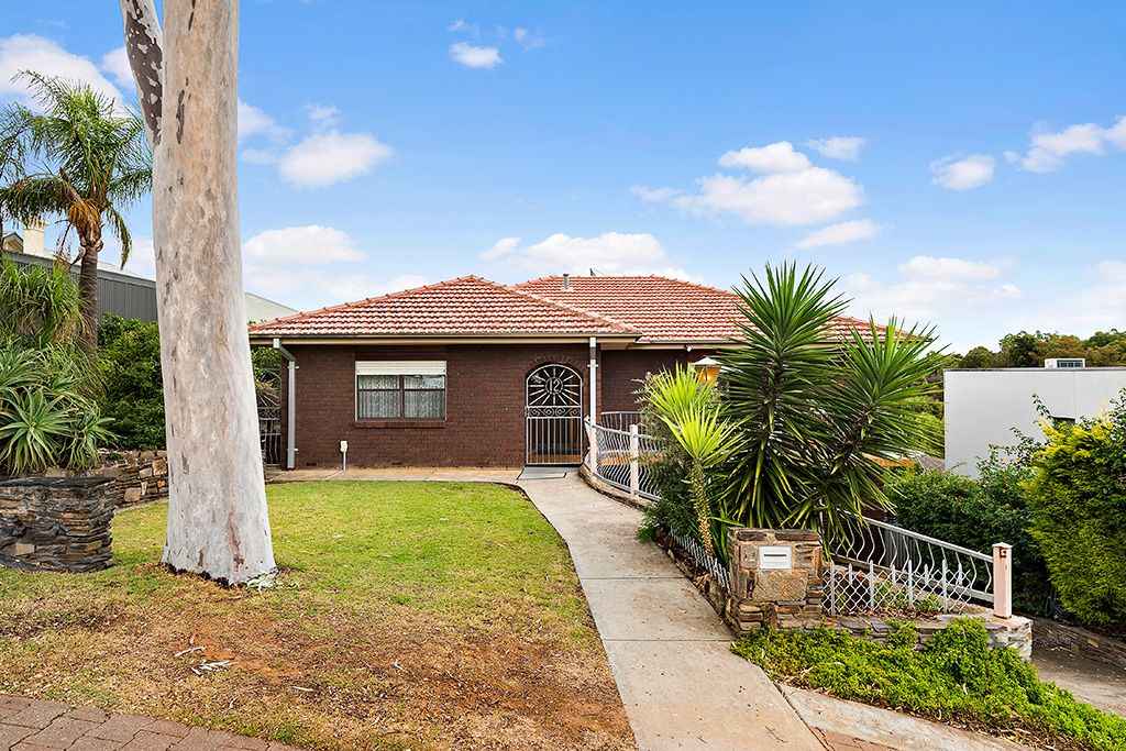 3 bedrooms House in 12 Lochiel Avenue CAMPBELLTOWN SA, 5074