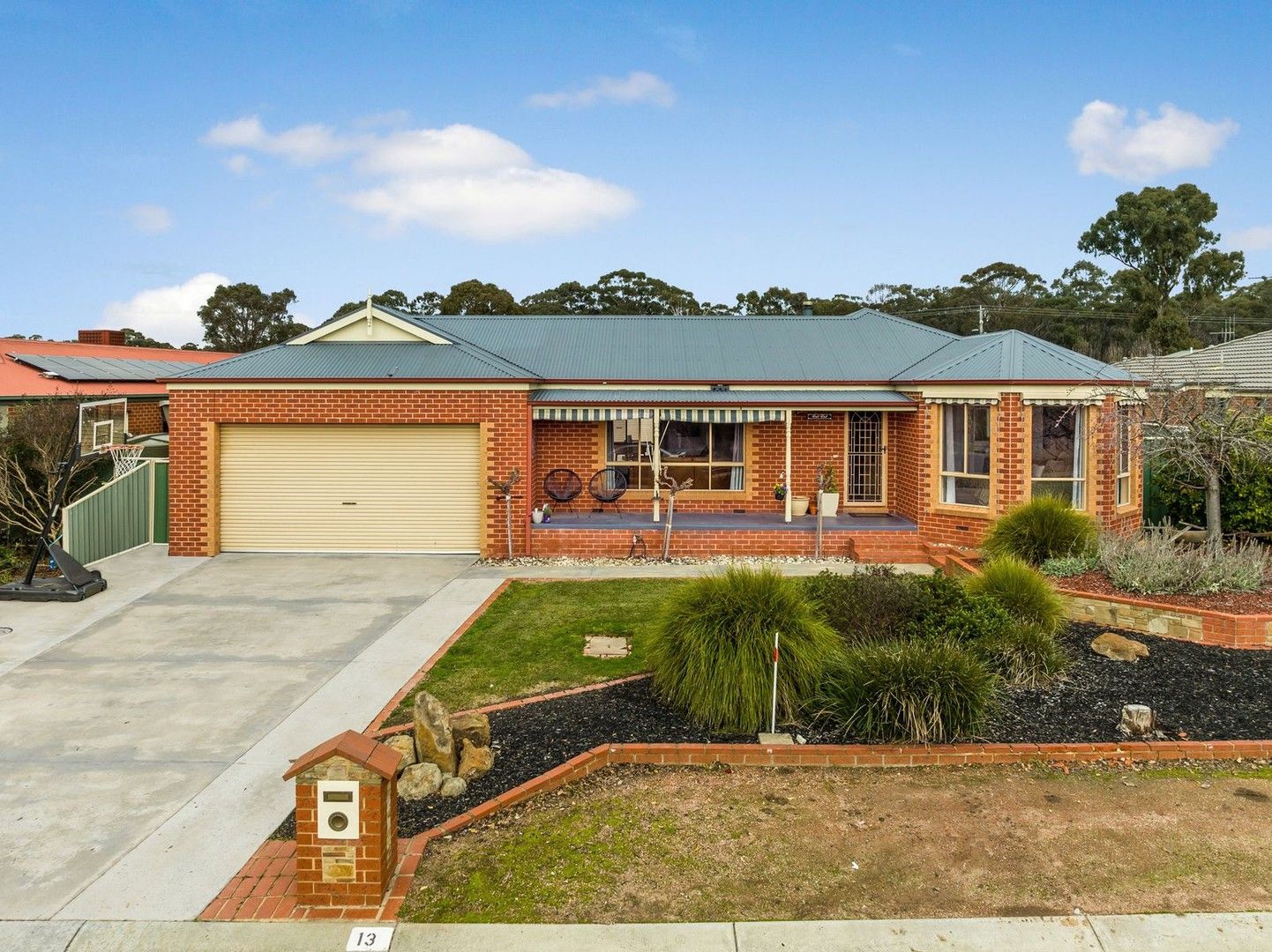 4 bedrooms House in 13 Lewana Way STRATHFIELDSAYE VIC, 3551