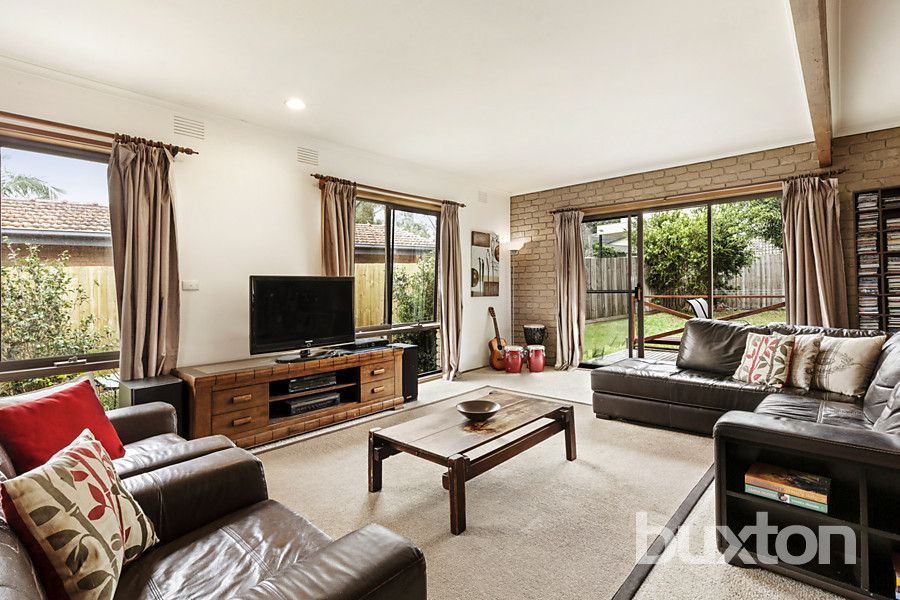 13 Kanowna Street, Hampton VIC 3188, Image 1