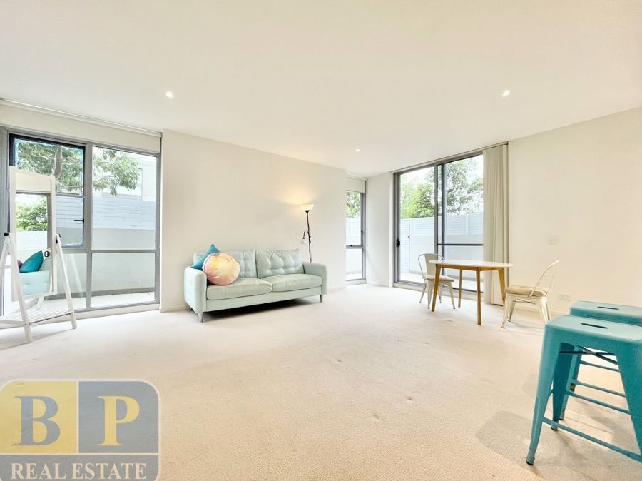 1 bedrooms Apartment / Unit / Flat in 3/1 Saunders Close MACQUARIE PARK NSW, 2113
