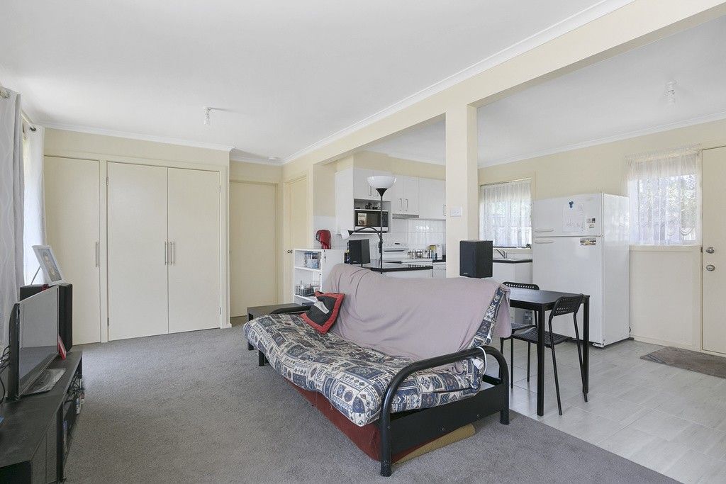 2/3 Willan Street, Eaglehawk VIC 3556, Image 2