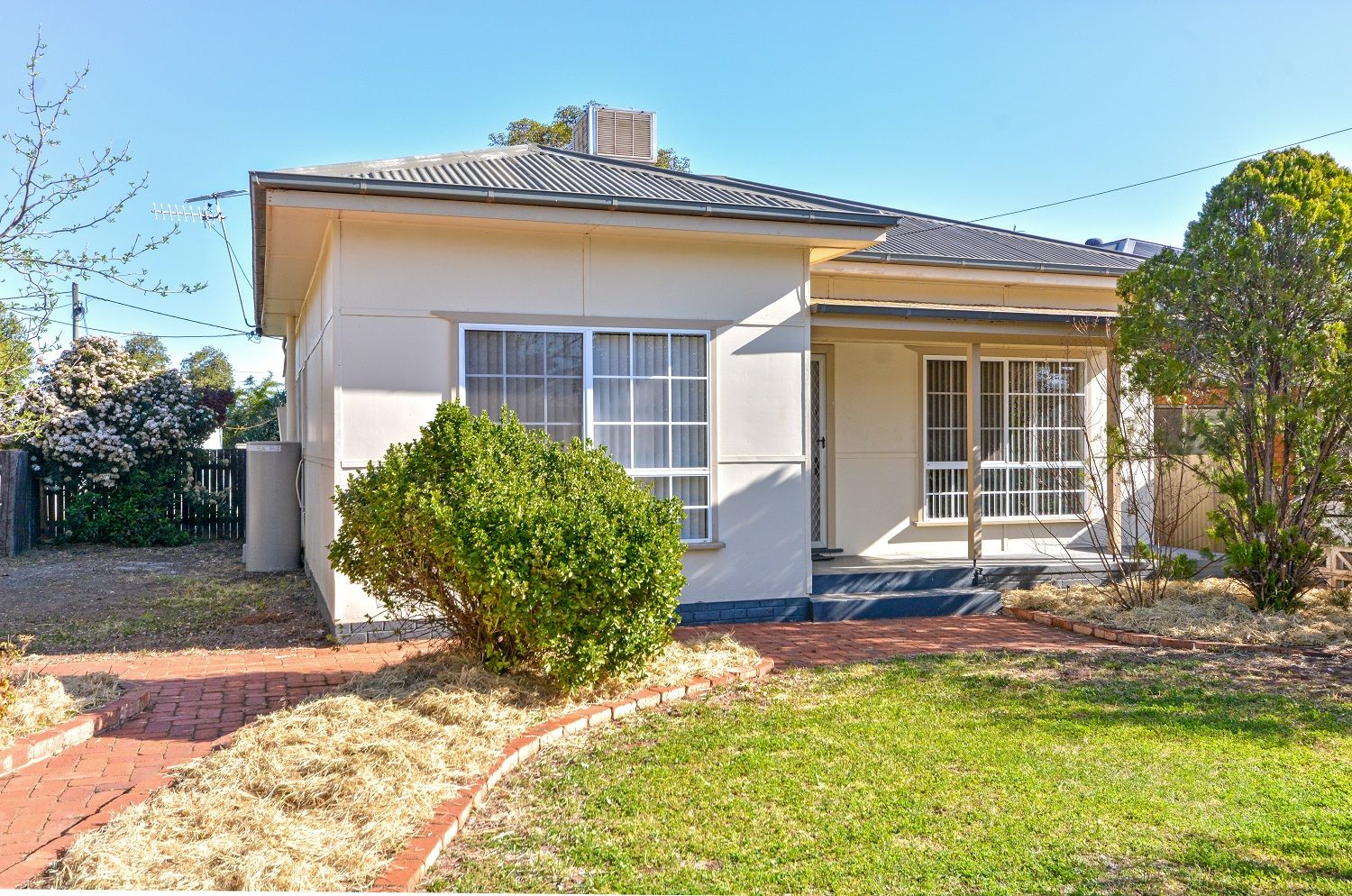 26 Edmondson Avenue, Griffith Property History & Address Research