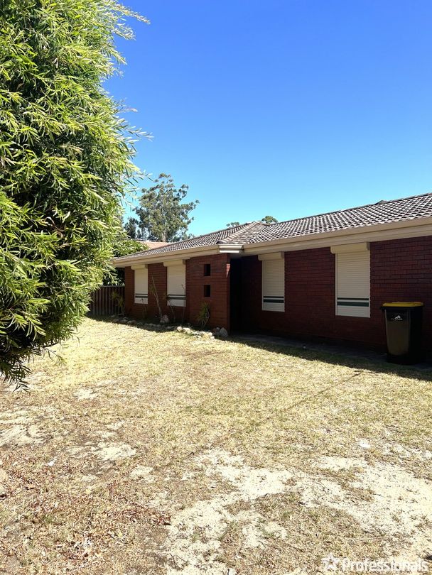 3 bedrooms House in 189 Cammillo Road KELMSCOTT WA, 6111