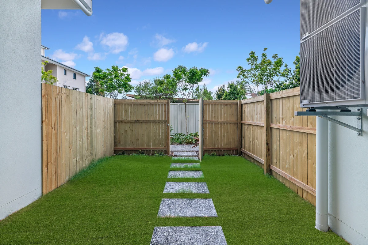 Additional image 14 of 5/6 Ikkina Road, Burleigh Heads QLD 4220