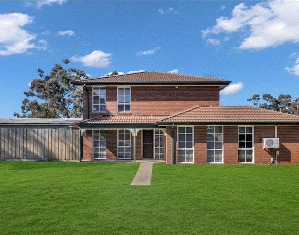 46 Chelmsford Way, Melton West VIC 3337