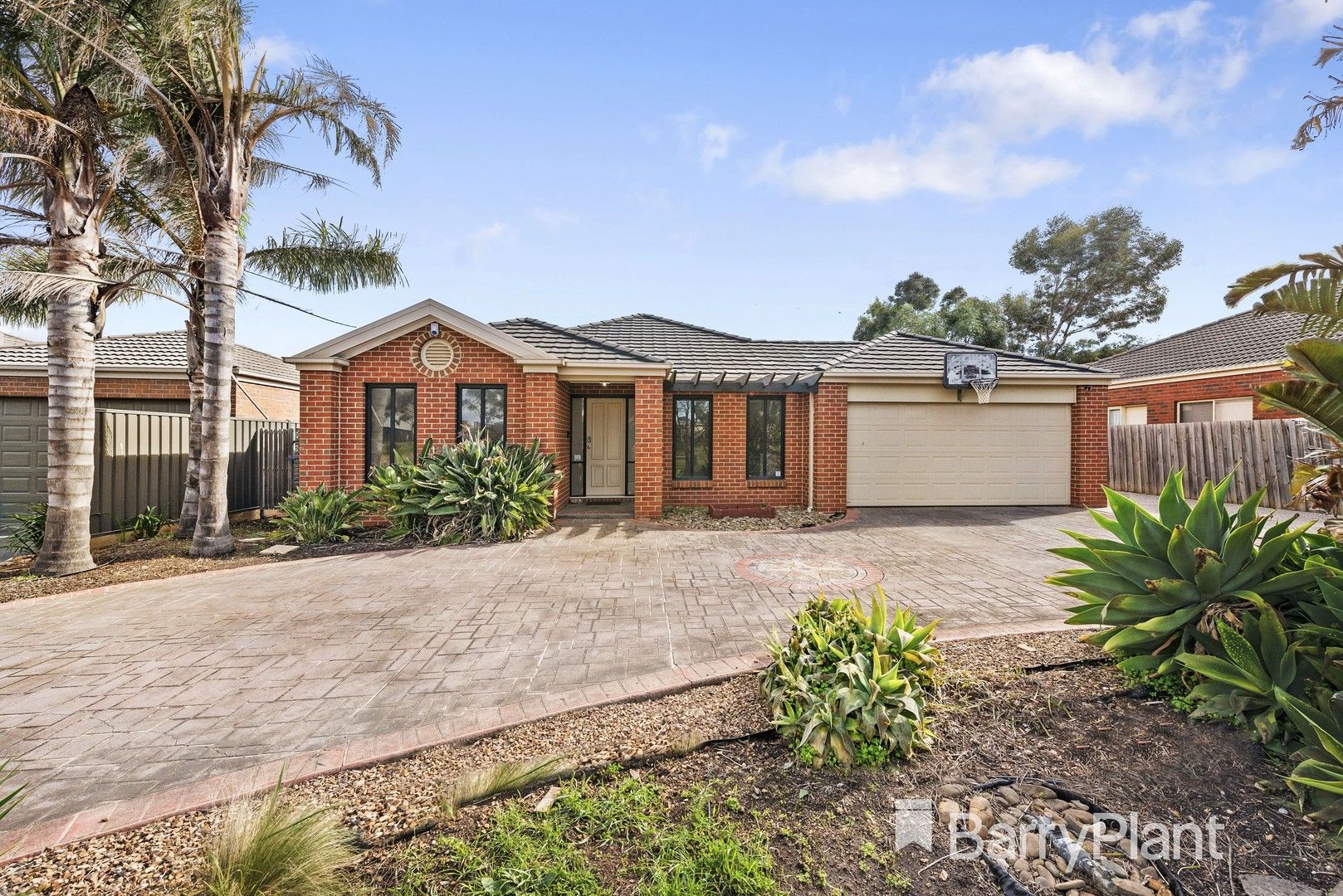4 bedrooms House in 7 Ellesmere Grove MELTON WEST VIC, 3337