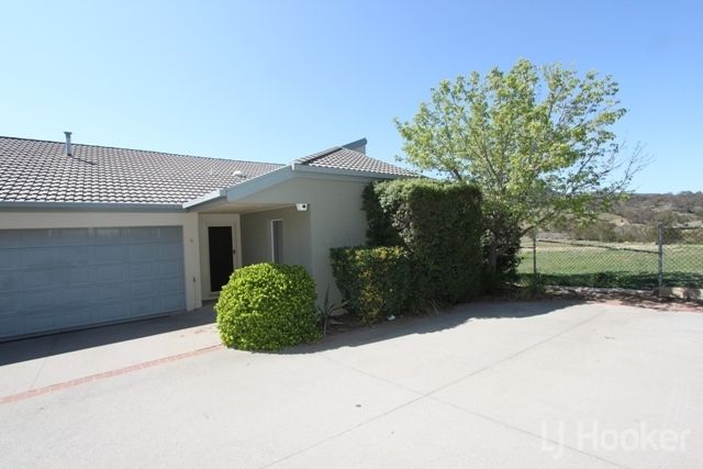3 bedrooms Townhouse in 6/11 Doeberl Place QUEANBEYAN NSW, 2620