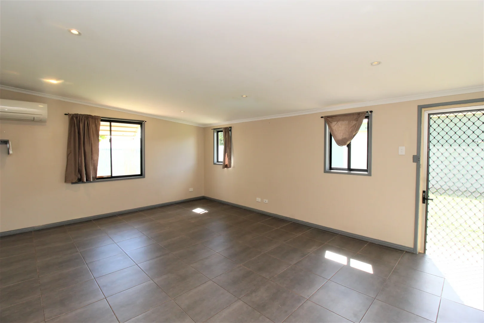 Additional image 10 of 11 Bakhash St, Mount Isa QLD 4825