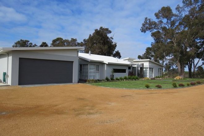 Picture of 94 Ridge View Avenue, BOYUP BROOK WA 6244