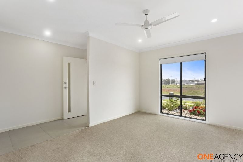 6 Duncombe Avenue, Gledswood Hills NSW 2557, Image 1