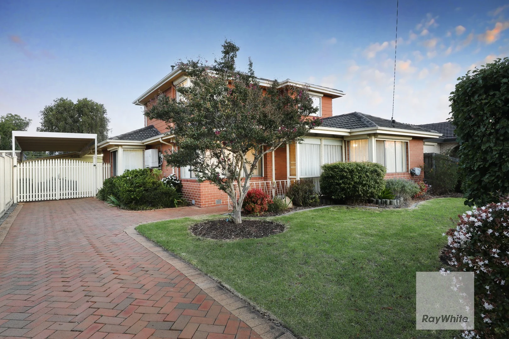 150 Carrick Drive, Gladstone Park VIC 3043