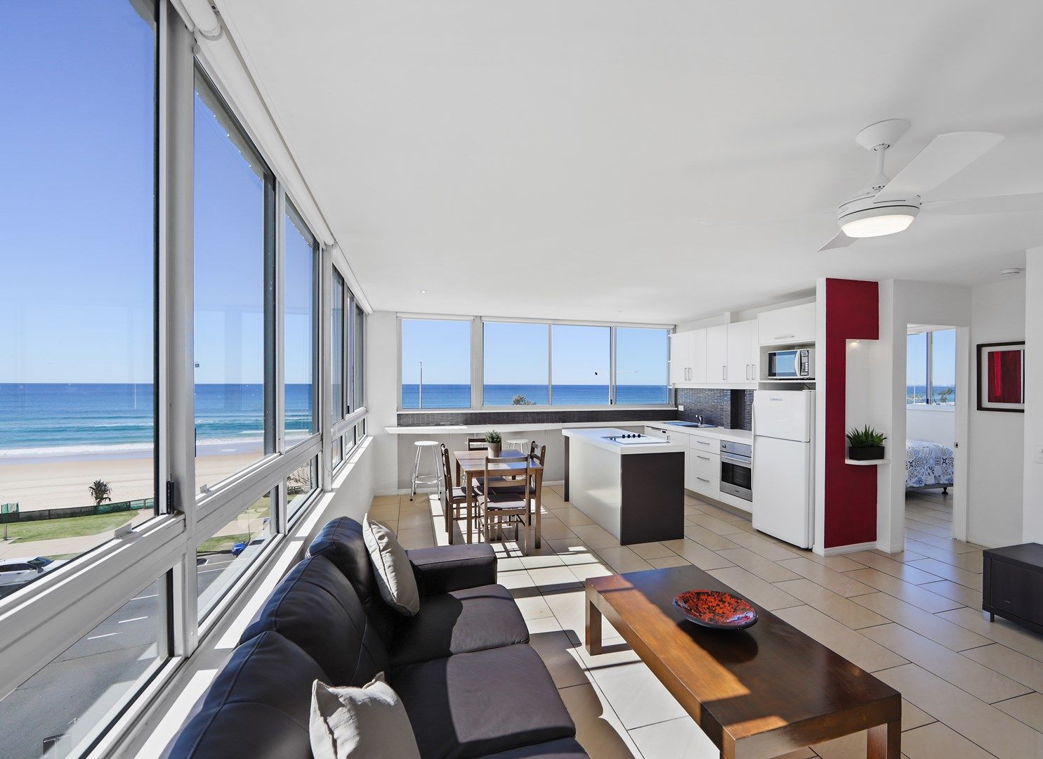 1 bedrooms Apartment / Unit / Flat in 41/2 Ocean Avenue SURFERS PARADISE QLD, 4217