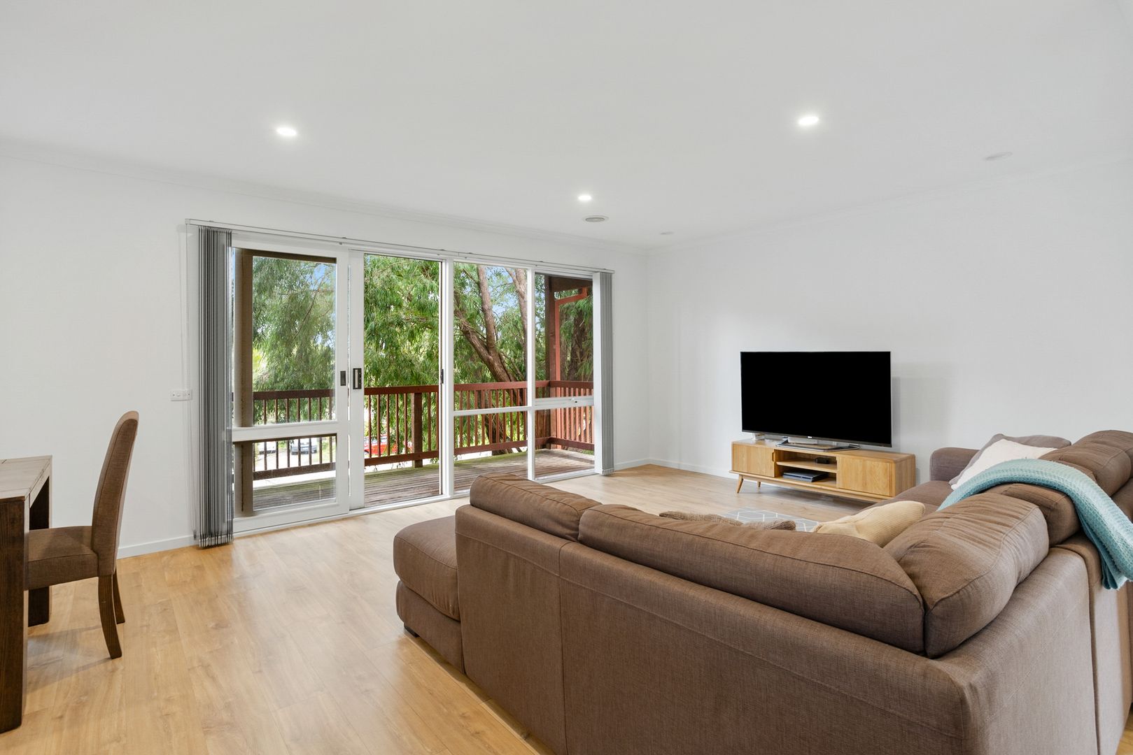 21 Carrathool Avenue, Rosebud VIC 3939, Image 2