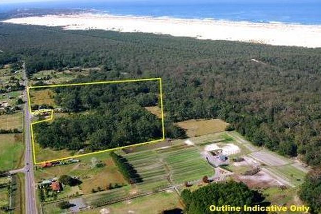 Picture of 3888 Nelson Bay Rd, BOBS FARM NSW 2316