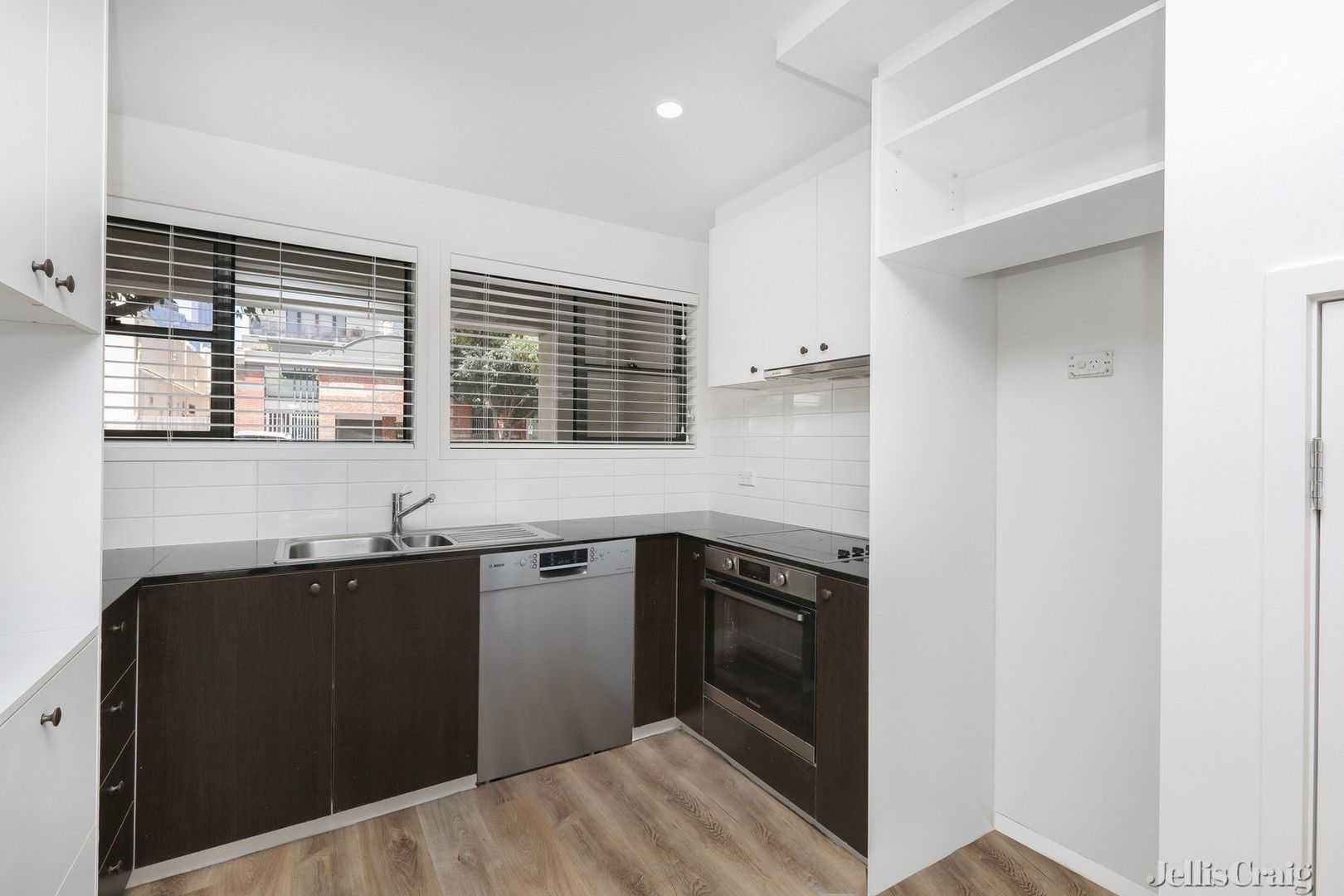 2 bedrooms Apartment / Unit / Flat in 14/1 Villiers Street NORTH MELBOURNE VIC, 3051