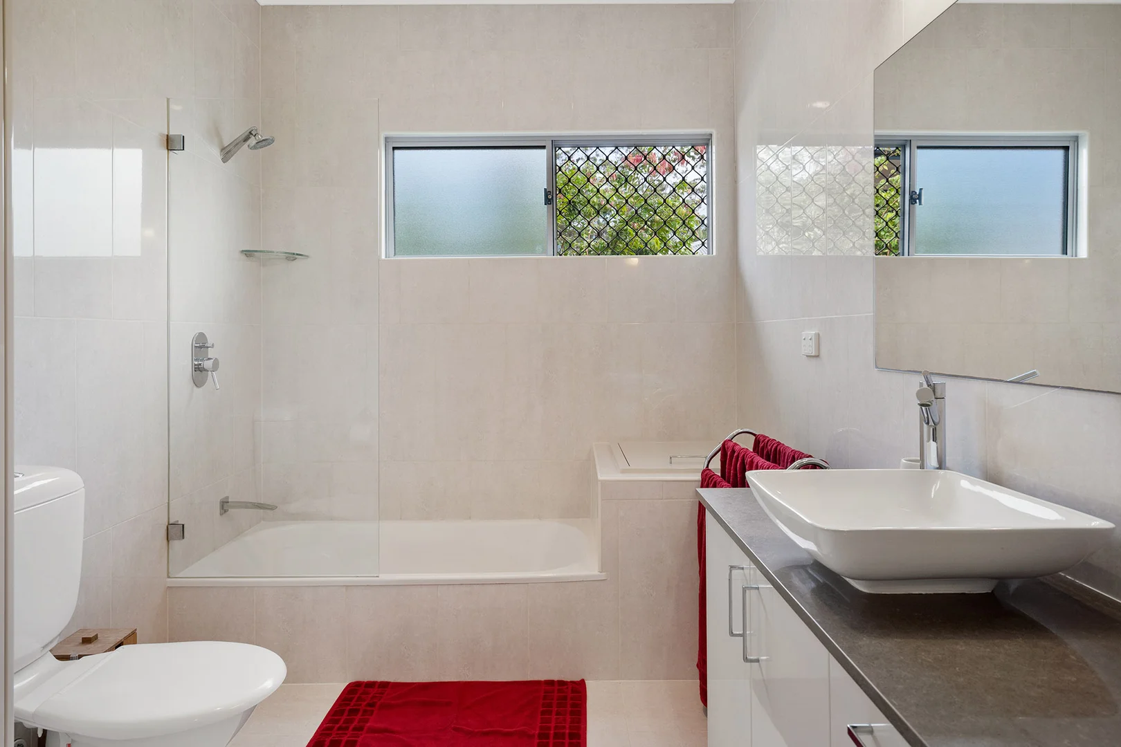 Additional image 11 of 38 Eric Road, Holland Park QLD 4121