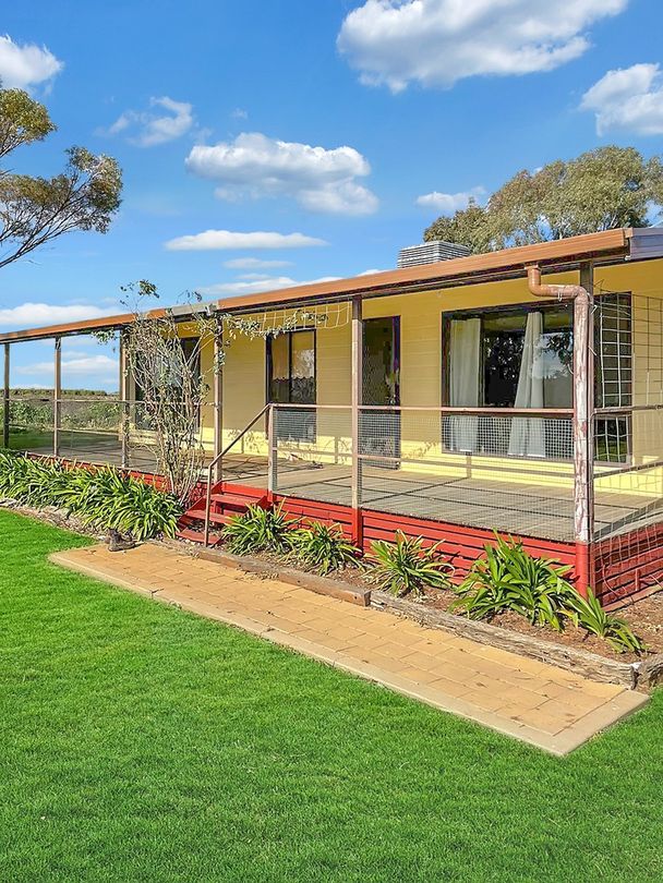 3 bedrooms House in 1/72 Thompson Road HANWOOD NSW, 2680