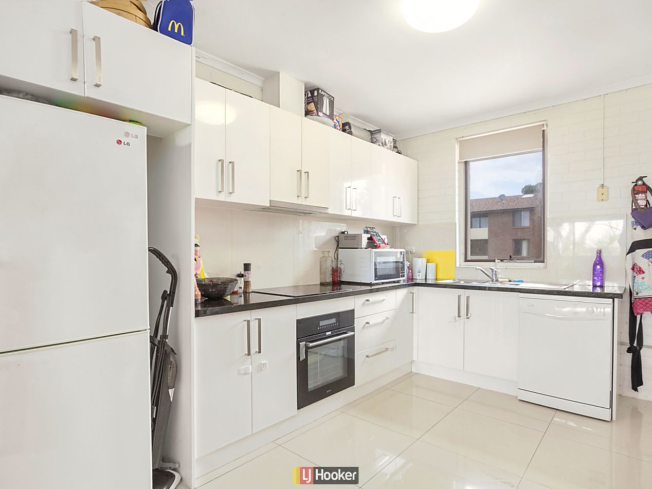 2 bedrooms Apartment / Unit / Flat in 8/26 Springvale Drive HAWKER ACT, 2614