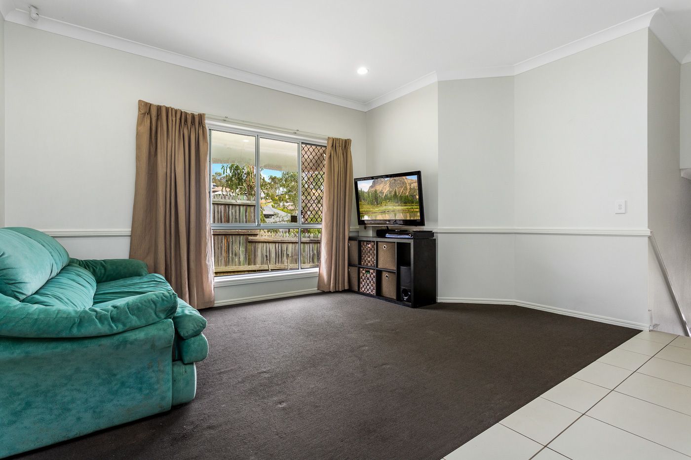 17 Outlook Dr, Waterford QLD 4133, Image 2