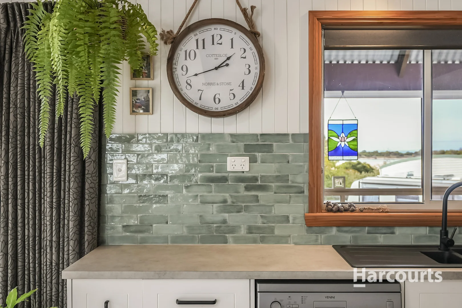 Additional image 4 of 1/35 Main Street, Bridport TAS 7262