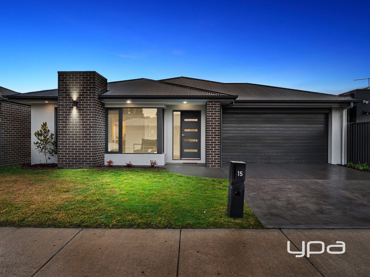 15 Sandy Crescent, Invermay Park VIC 3350, Image 0