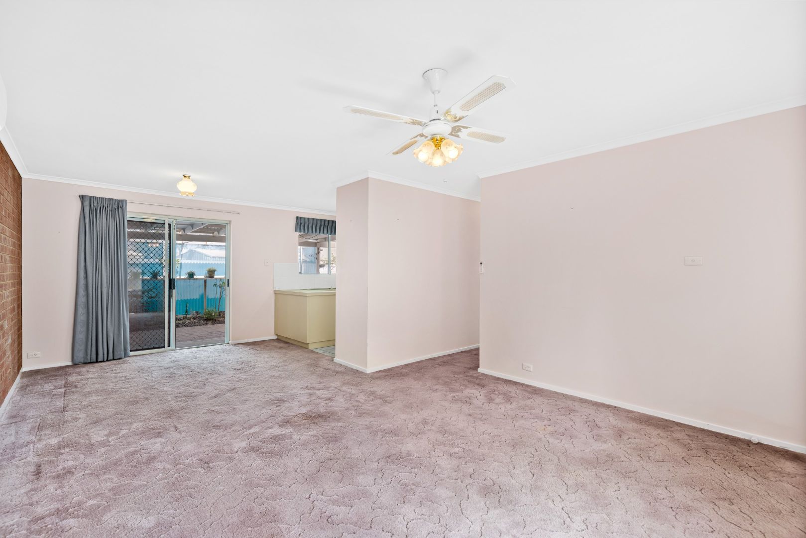 3/9 Selway Terrace, O'Sullivan Beach SA 5166, Image 2