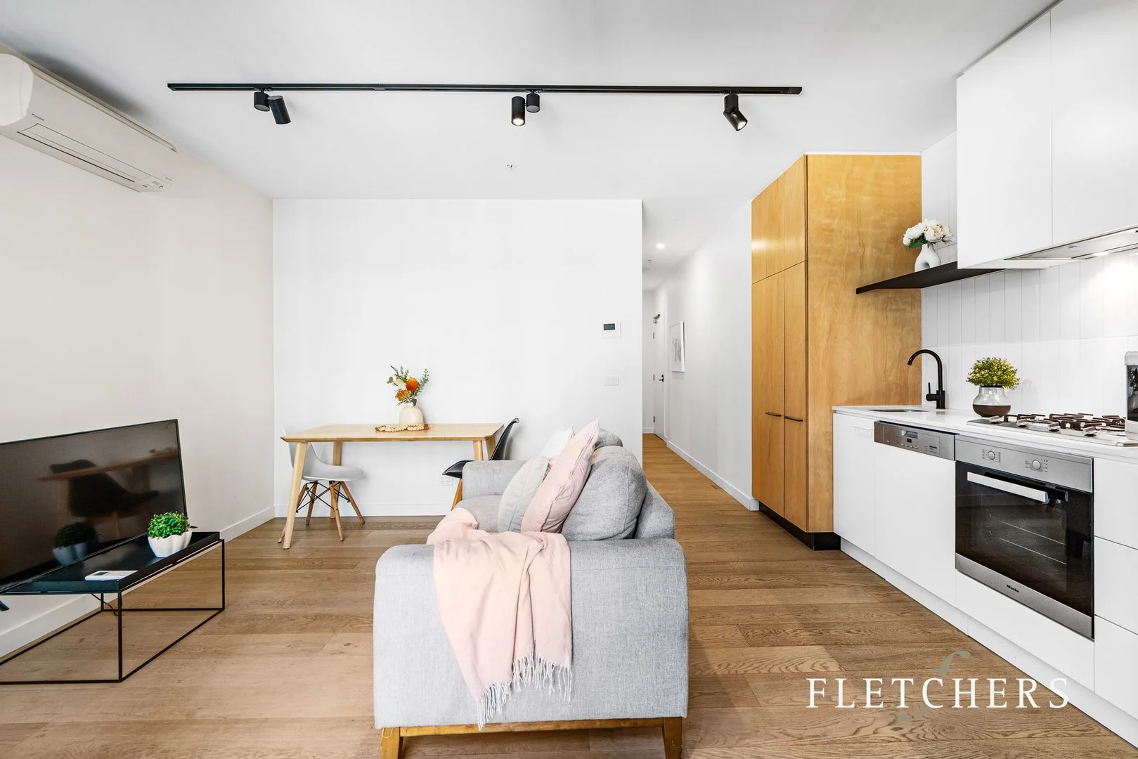 Primary image of 704/33 Coventry Street, Southbank VIC 3006