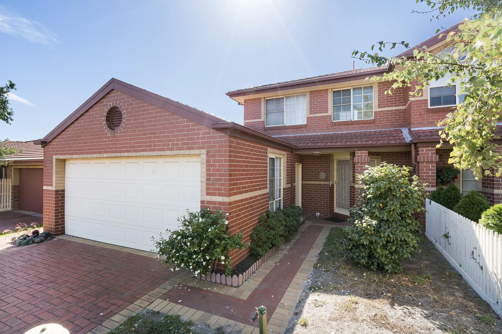 Primary image of 25 Federation Walk, Hughesdale VIC 3166