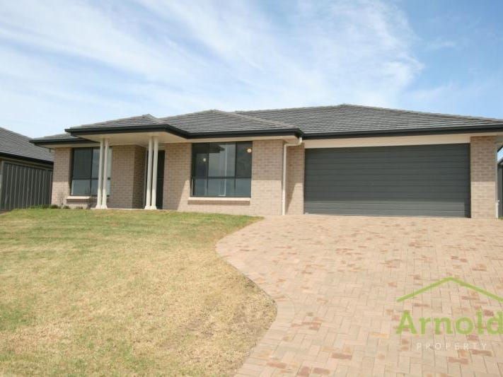 4 bedrooms House in 20 Northview Street GILLIESTON HEIGHTS NSW, 2321