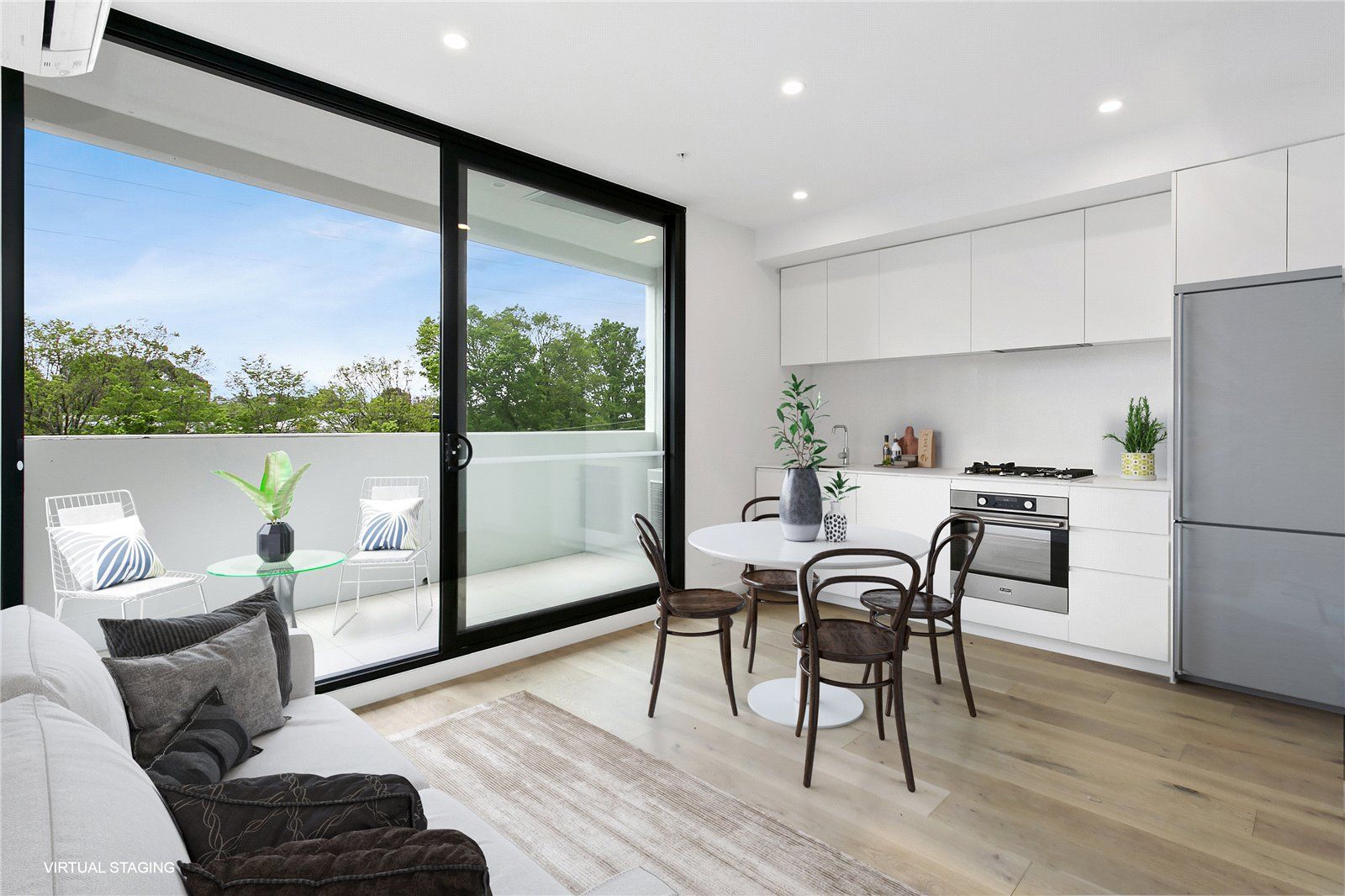 2 bedrooms Apartment / Unit / Flat in 411/17 Lynch Street HAWTHORN VIC, 3122