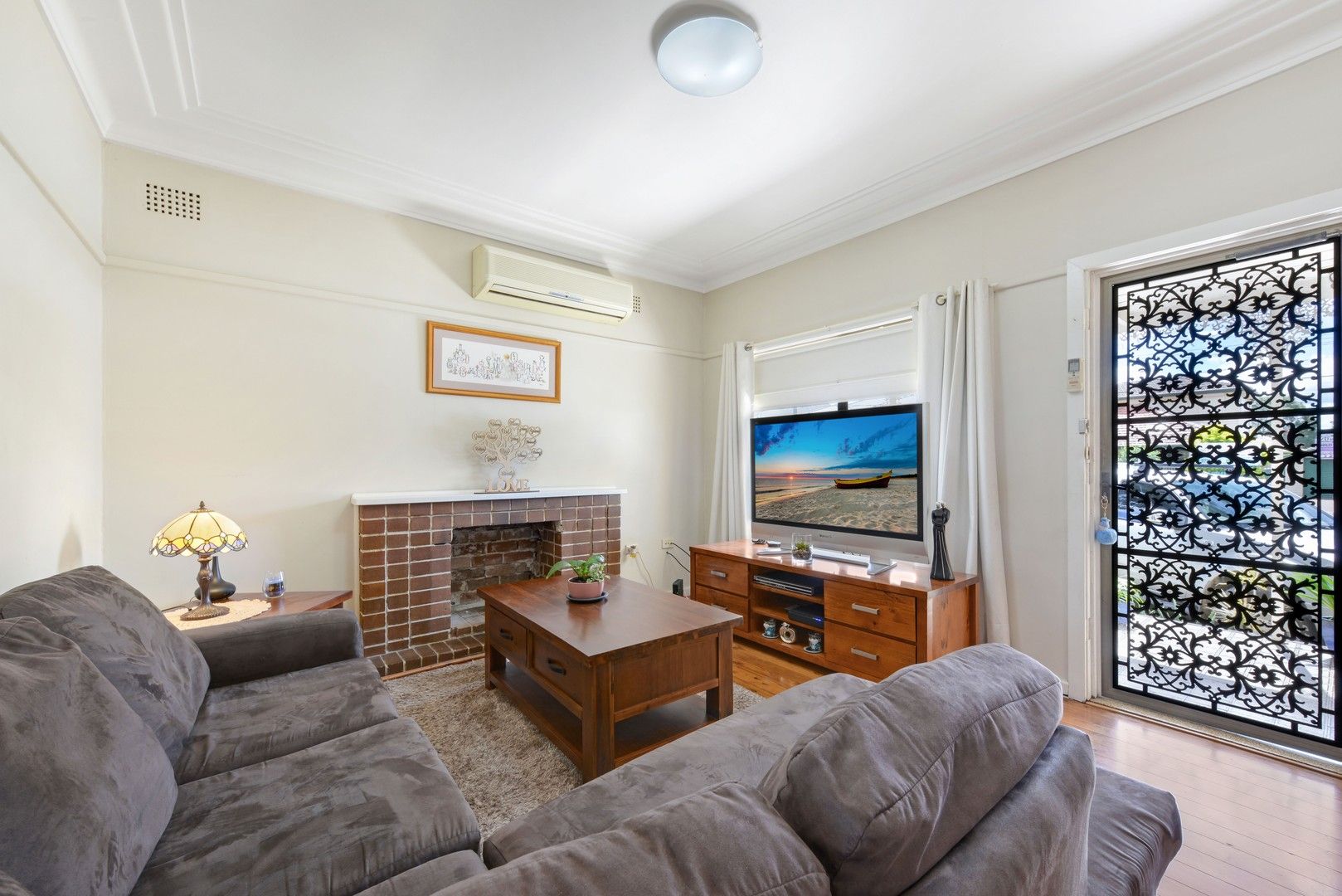 3 bedrooms House in 5 Horsley Road REVESBY NSW, 2212