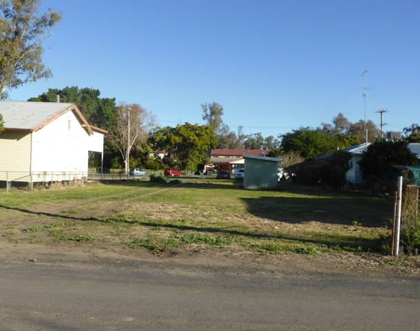25 Bowen Street, Goondiwindi QLD 4390