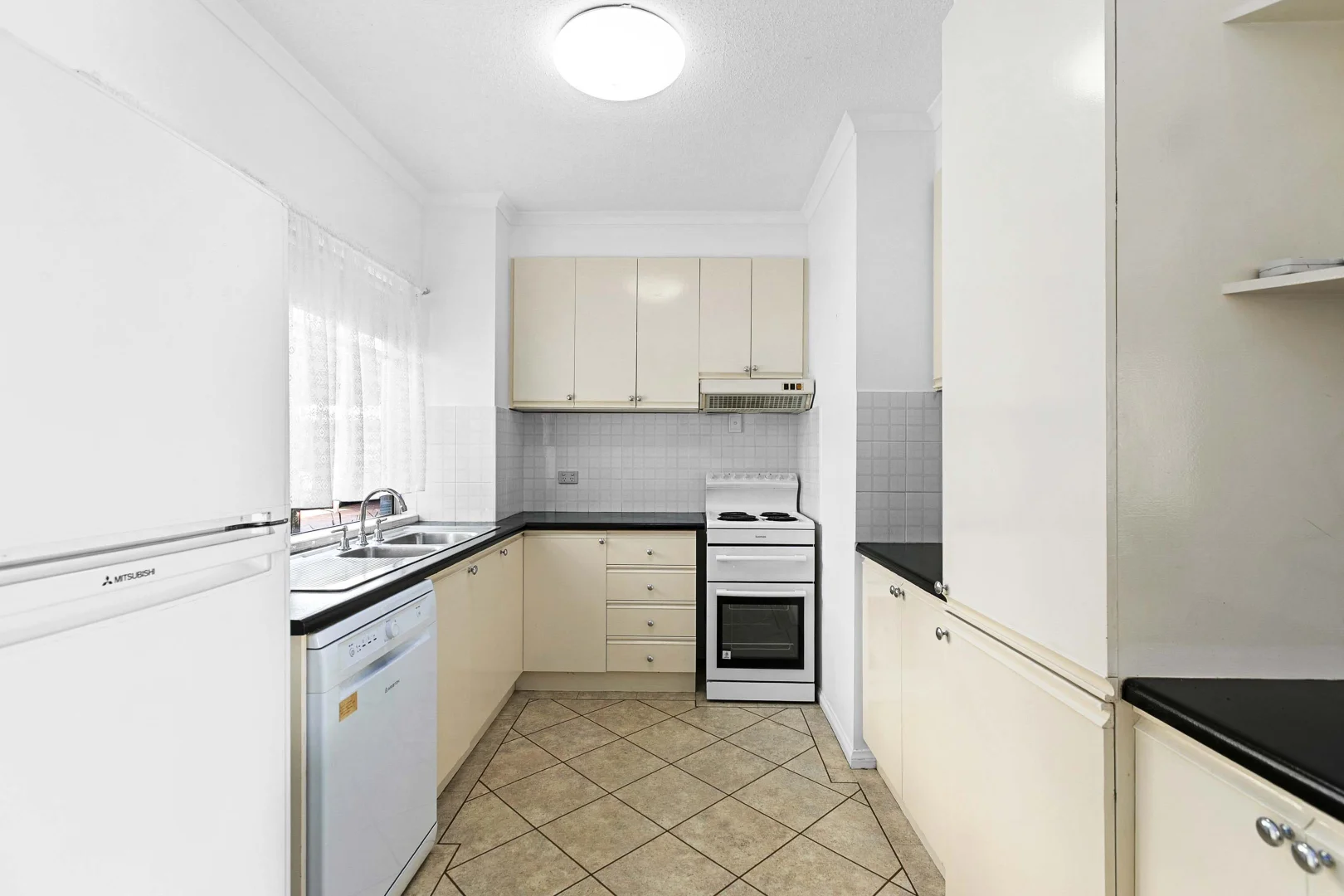 Additional image 5 of Unit 1/3 Beach Road, Pialba QLD 4655