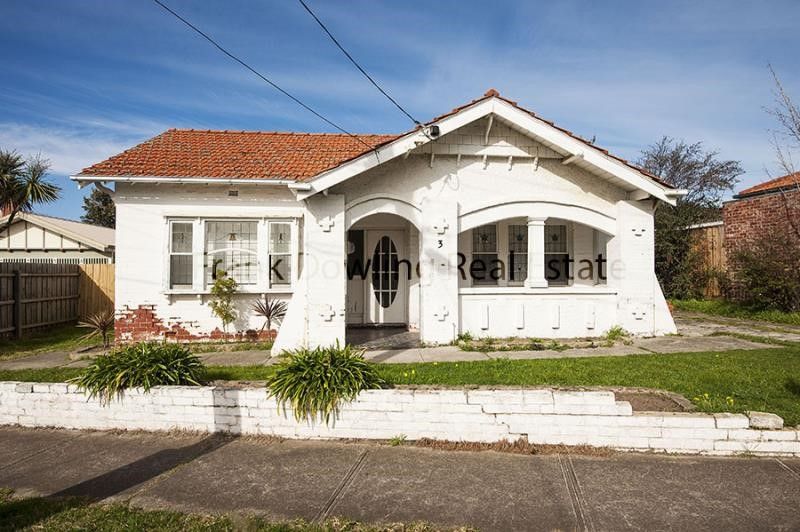 3 bedrooms House in 3 Braemar St ESSENDON VIC, 3040