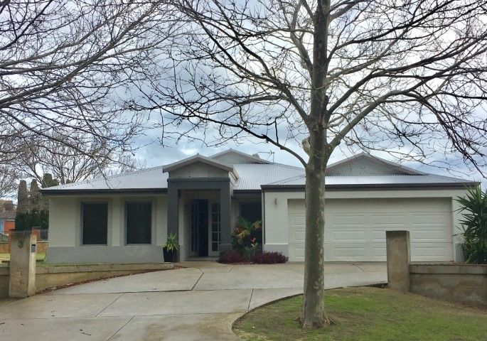 4 bedrooms House in 3 Sienna Grove BINNINGUP WA, 6233