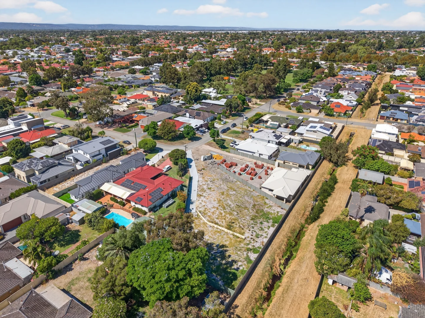 Additional image 8 of 1/10 Parklands Square, Riverton WA 6148