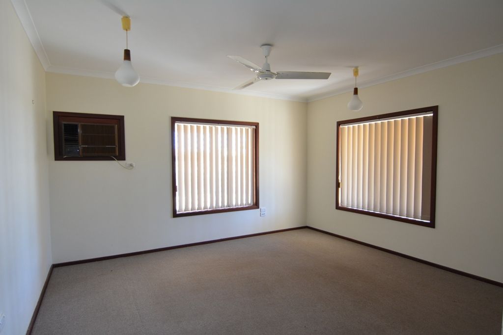 19 Castrini Crescent, Carnarvon WA 6701, Image 2