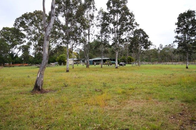 Picture of 33 Straughair Lane, TRAVESTON QLD 4570