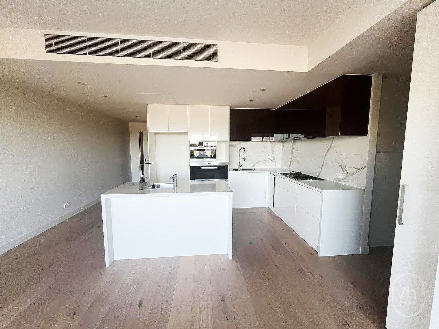 2 bedrooms House in 301/210 Reynolds Road DONCASTER EAST VIC, 3109