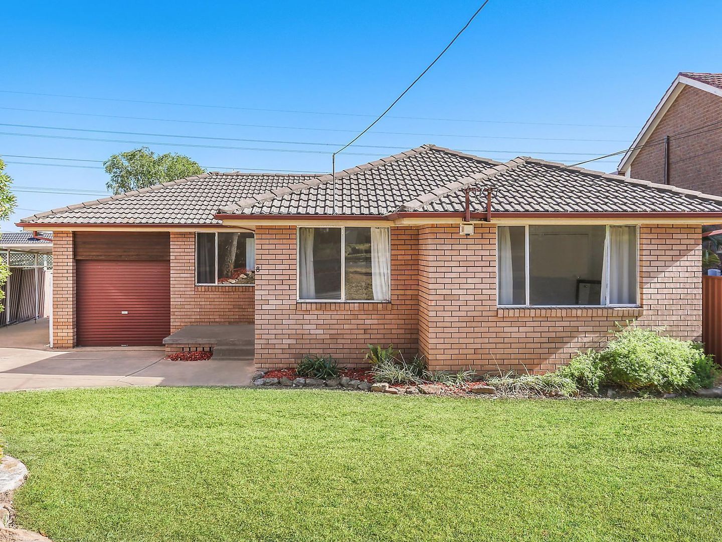 8 Paroo Place, Seven Hills Property