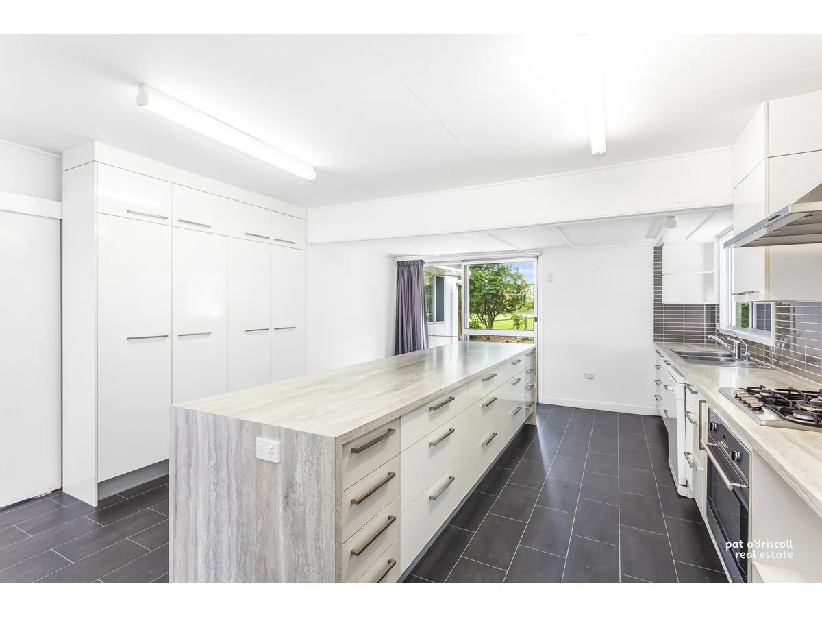 Additional image 2 of 33 Queen Street, The Range QLD 4700