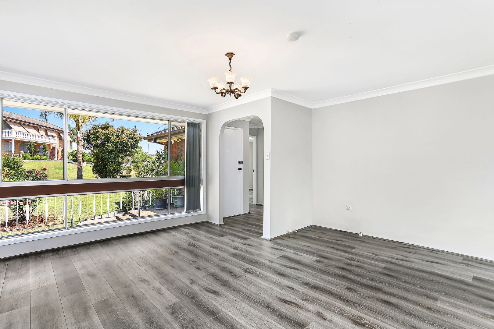 20 Oak Drive, Georges Hall NSW 2198, Image 2